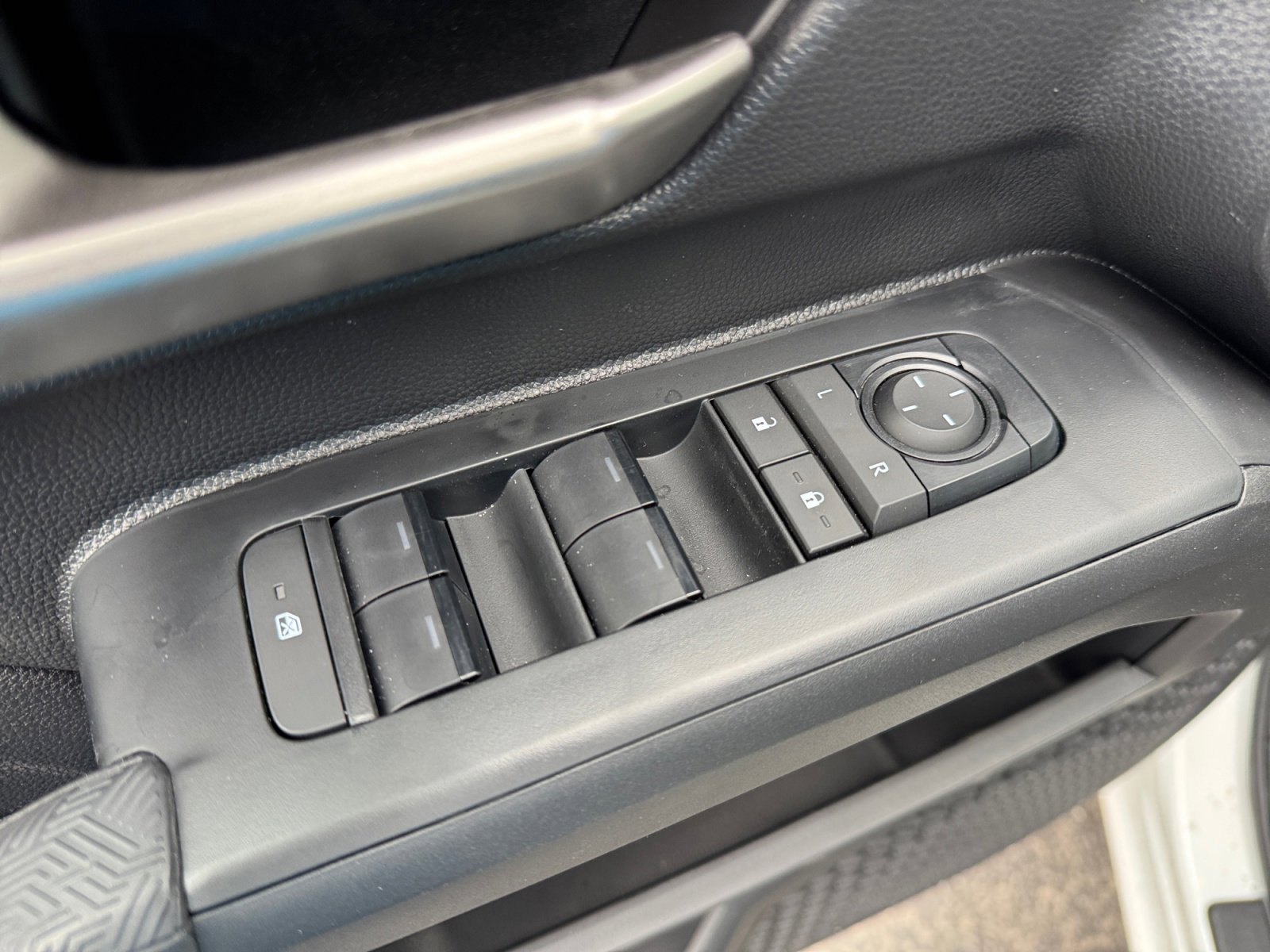 New 2025 Toyota Tacoma TRD Off-Road image 20