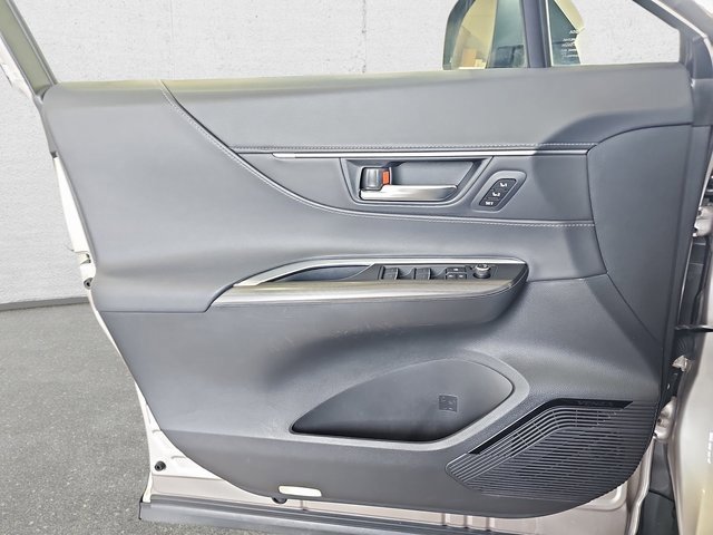 Used 2021 Toyota Venza image 27