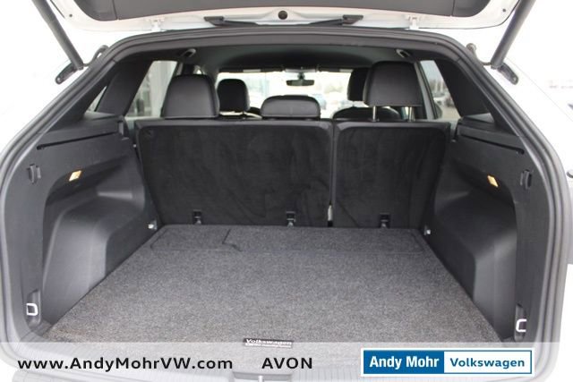 Used 2020 Volkswagen Atlas Cross Sport SE w/ Towing Package image 13