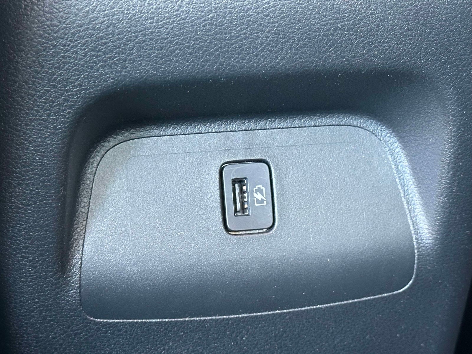 Used 2023 Nissan Sentra SV w/ All-Weather Package FWD image 10