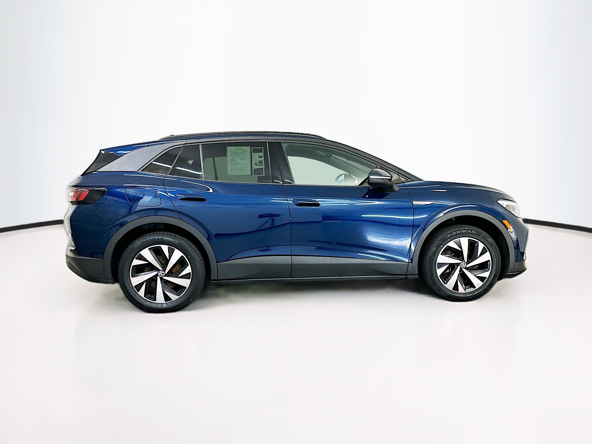 Used 2023 Volkswagen ID.4 Pro AWD/4WD image 10