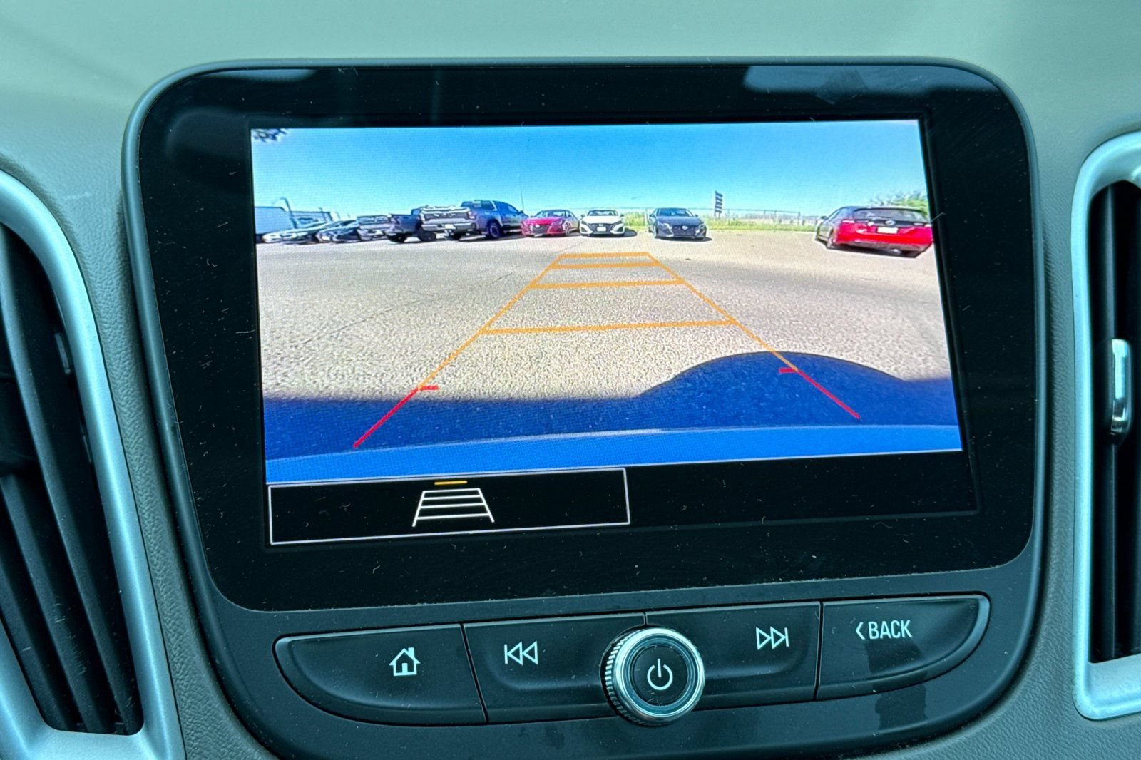 Used 2023 Chevrolet Malibu LT FWD image 24