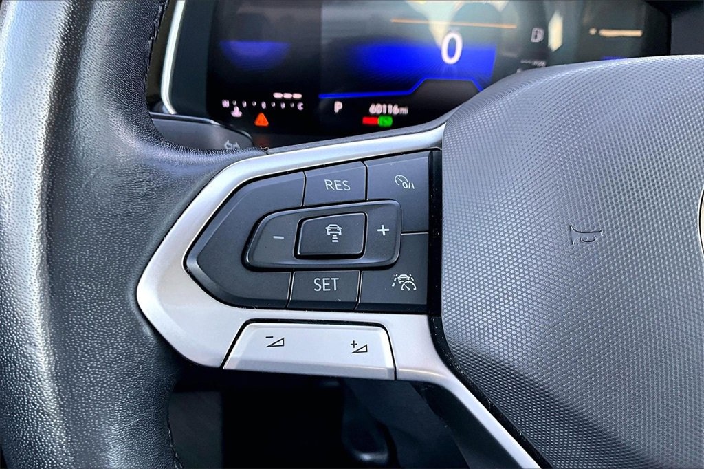 Used 2024 Volkswagen Jetta SE image 16