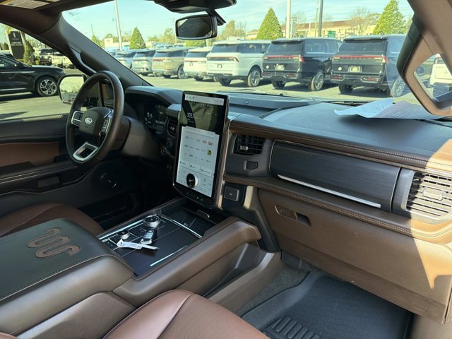Used 2024 Ford Expedition Max King Ranch image 22