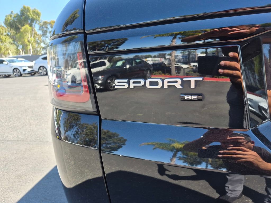 Used 2021 Land Rover Range Rover Sport SE image 10