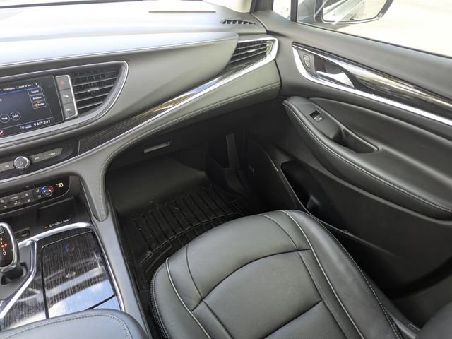 Certified 2021 Buick Enclave Avenir w/ Avenir Technology Package image 17