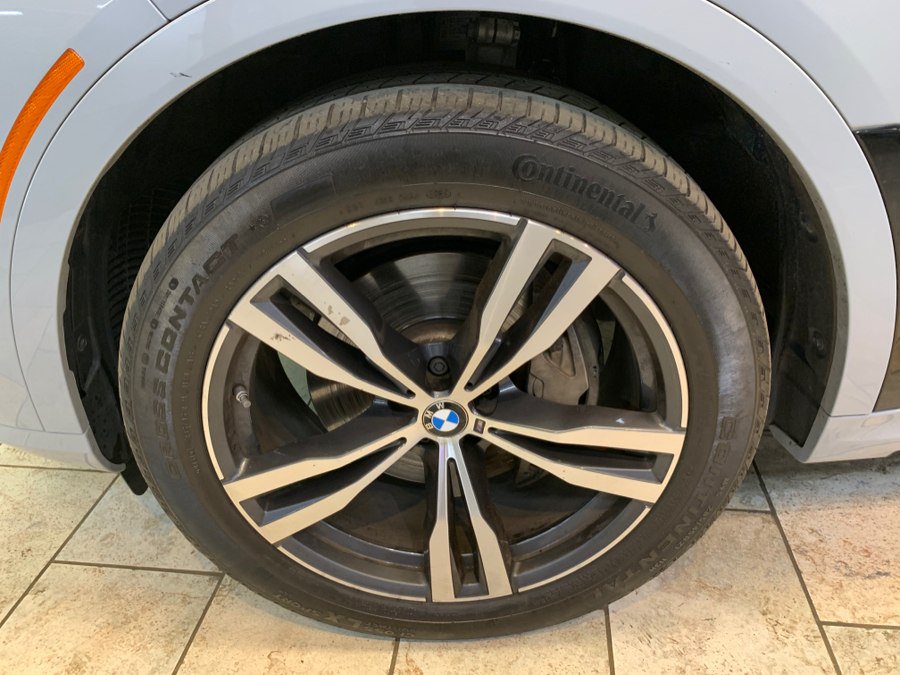 Used 2025 BMW X7 xDrive40i w/ M Sport Package AWD/4WD image 11