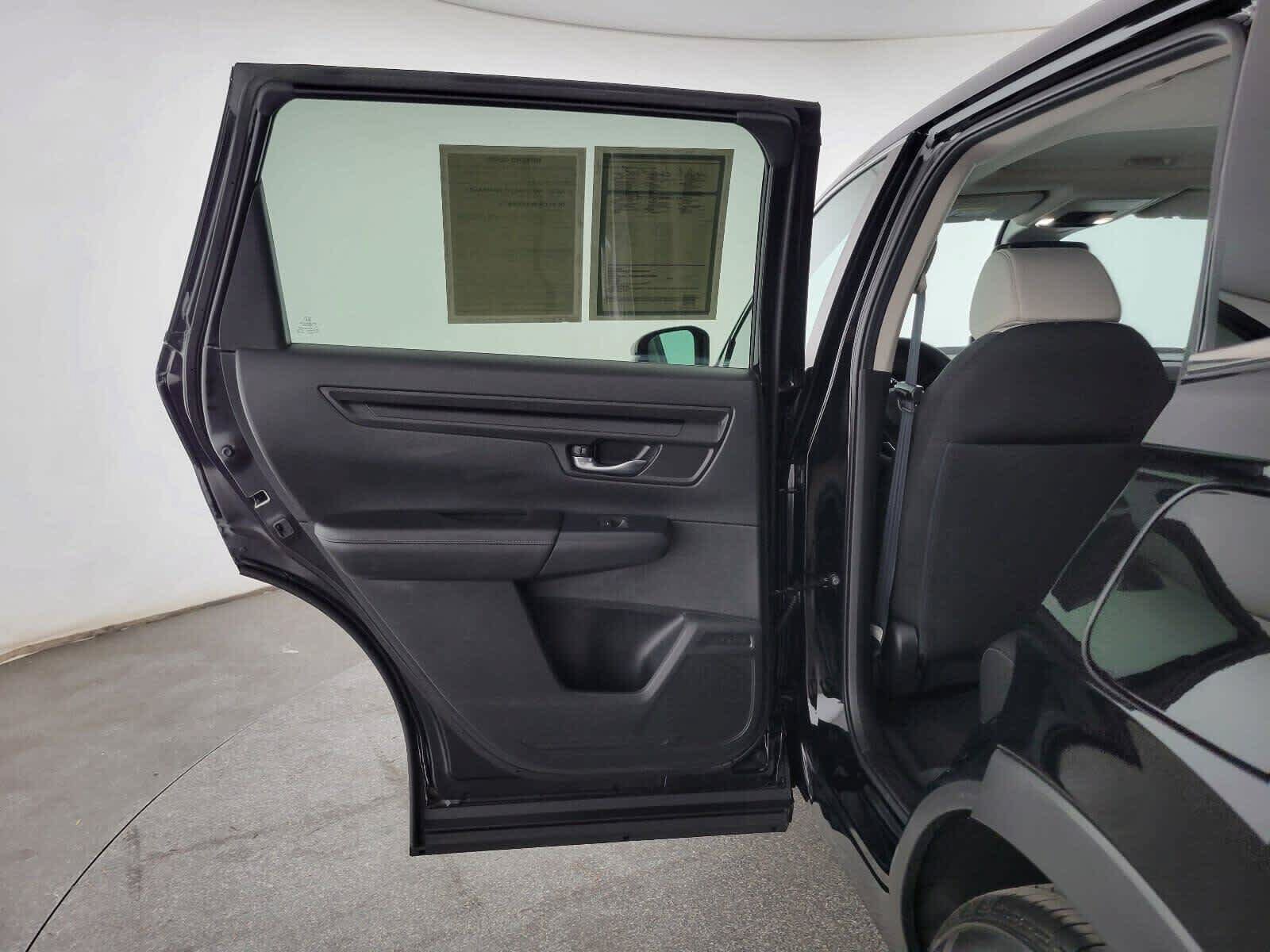 Used 2025 Honda CR-V EX image 15