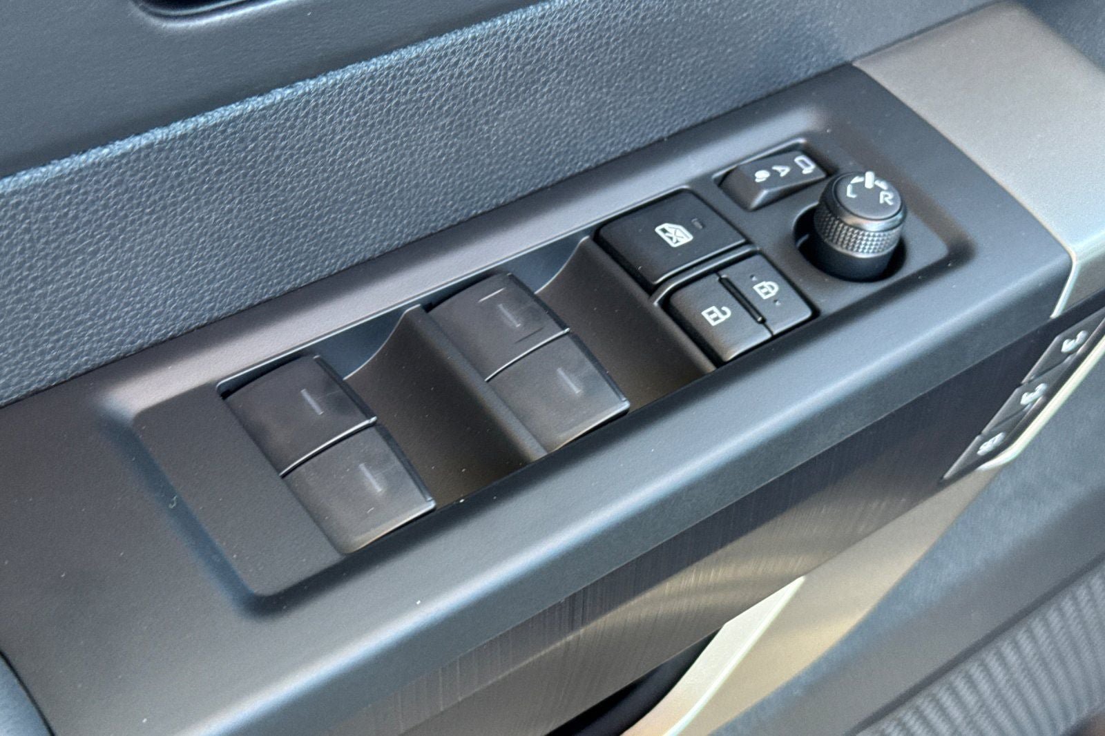 New 2026 Toyota Tundra Platinum AWD/4WD image 13