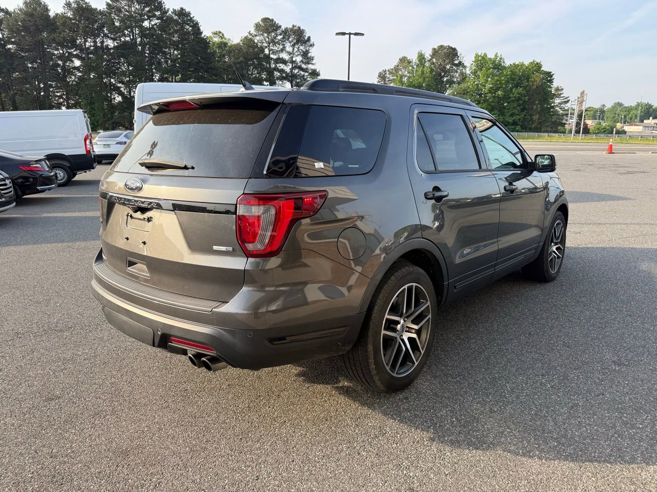 Used 2019 Ford Explorer Sport w/ Equipment Group 401A AWD/4WD image 8