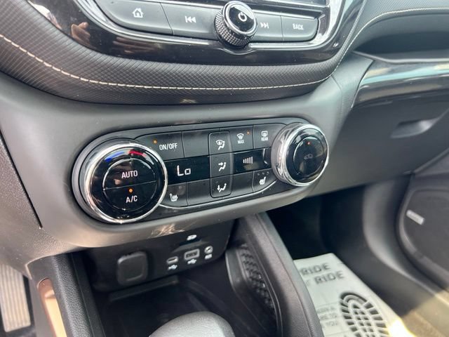 Used 2021 Chevrolet TrailBlazer ACTIV w/ Sun and Liftgate Package AWD/4WD image 15