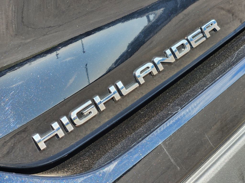 Used 2023 Toyota Highlander XSE image 12