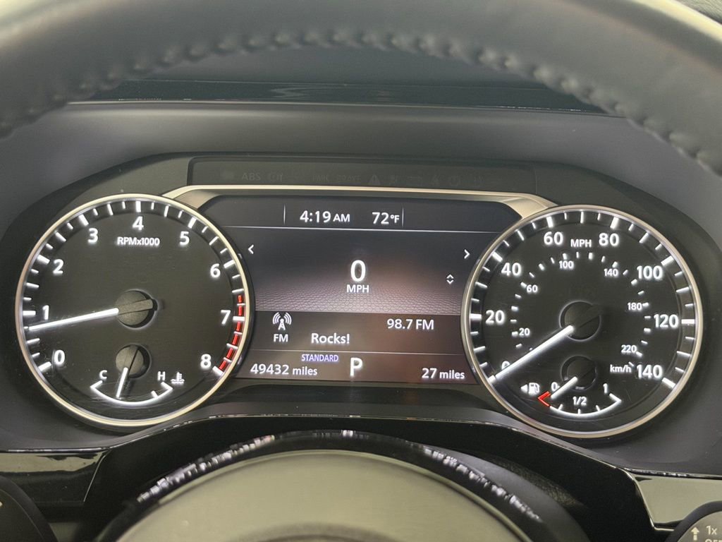 Used 2023 Nissan Pathfinder SV image 16