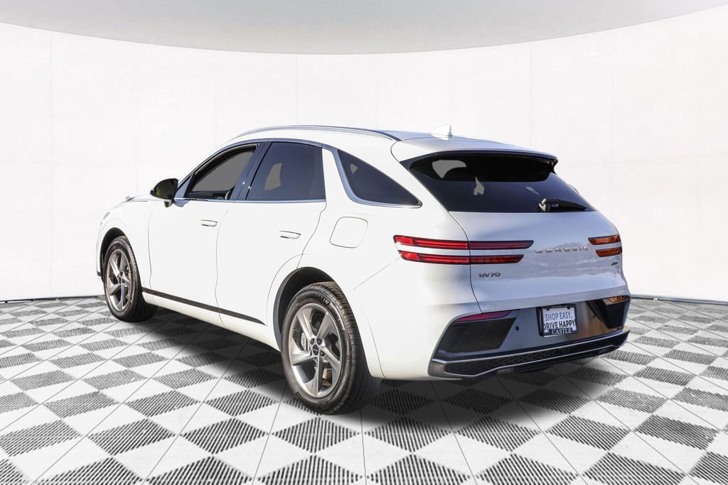 Used 2026 Genesis GV70 2.5T Select image 9
