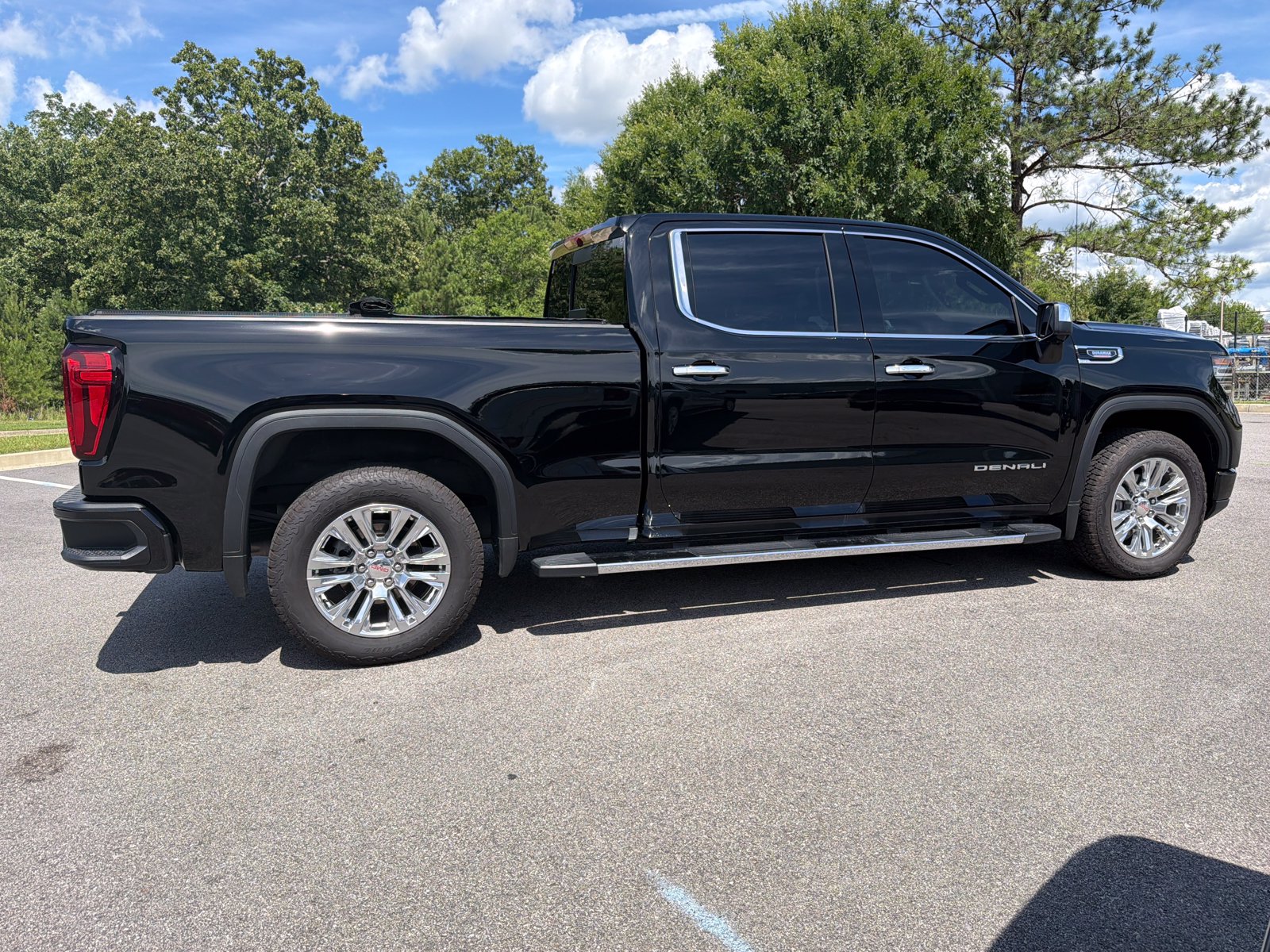 Used 2025 GMC Sierra 1500 Denali AWD/4WD image 13