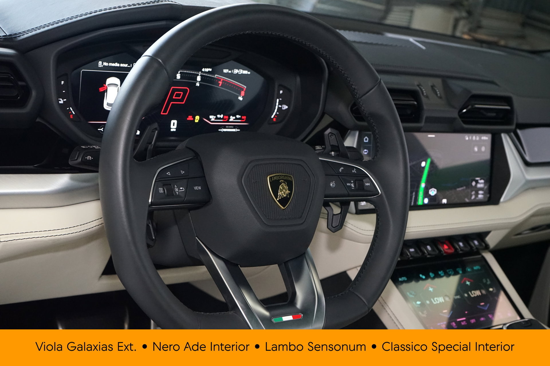 Used 2025 Lamborghini Urus SE AWD/4WD image 13