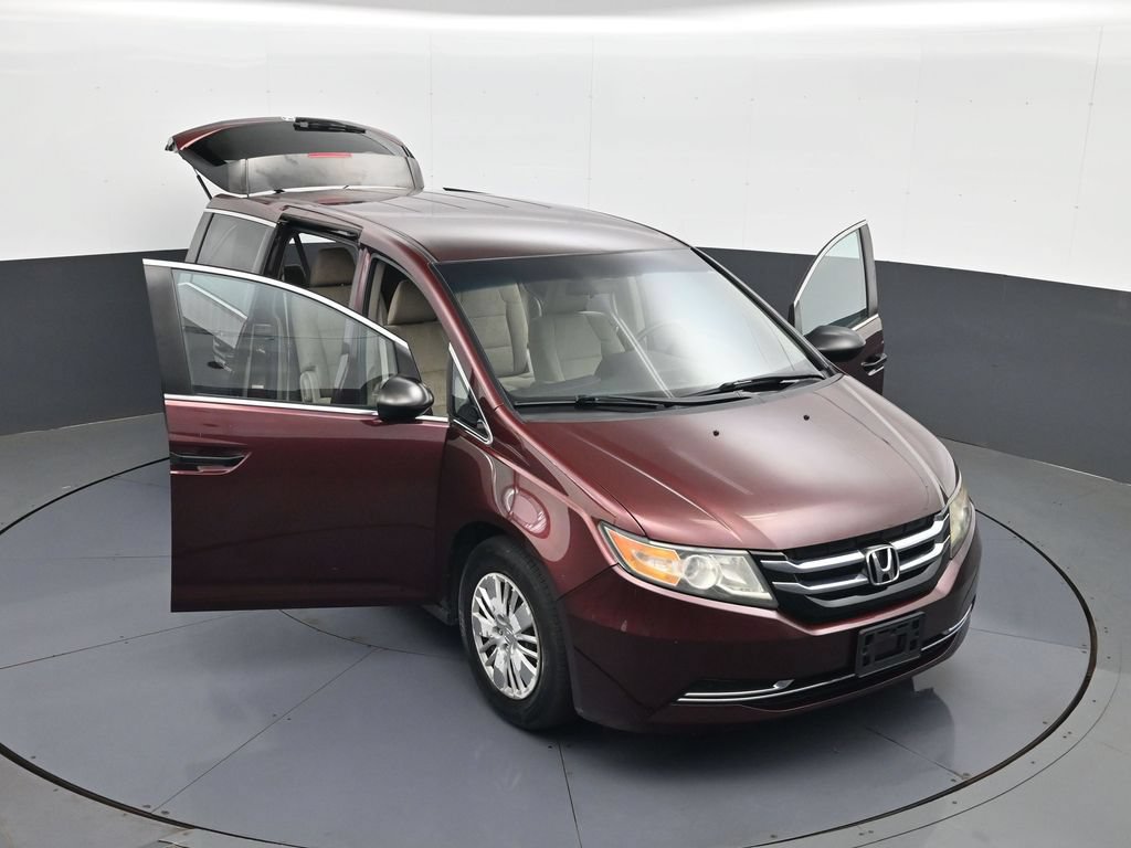Used 2014 Honda Odyssey LX image 31