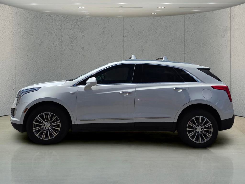Used 2019 Cadillac XT5 Luxury FWD image 2