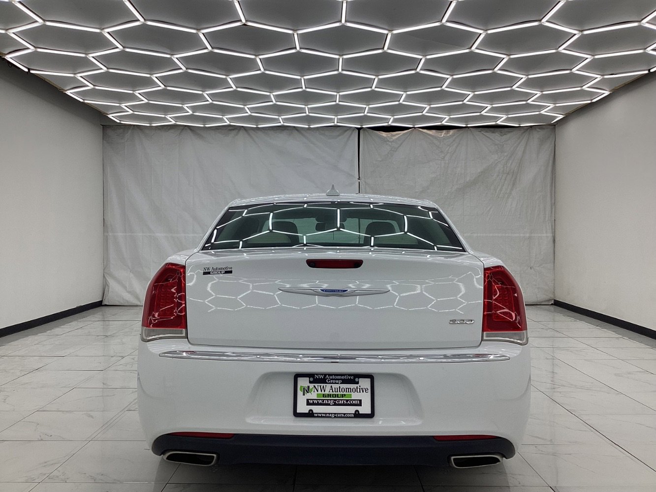 Used 2021 Chrysler 300 Touring image 10