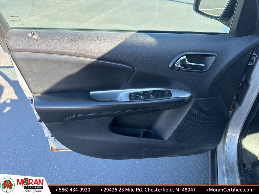 Used 2013 Dodge Journey SXT w/ Popular Equipment Group image 9