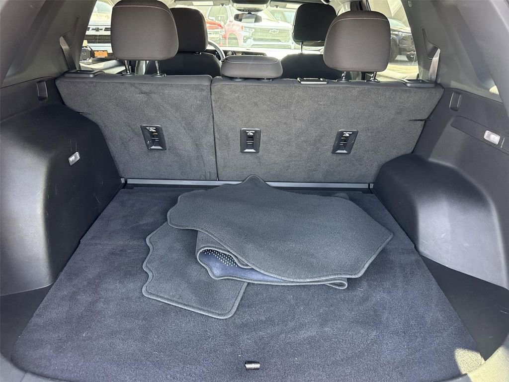 Used 2025 Chevrolet Equinox LT image 23