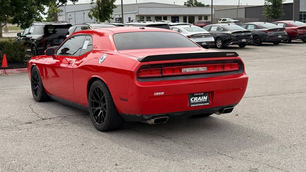 Used 2010 Dodge Challenger SRT8 RWD image 5