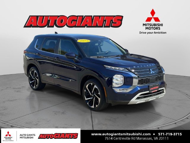 Used 2023 Mitsubishi Outlander SE AWD/4WD image 1