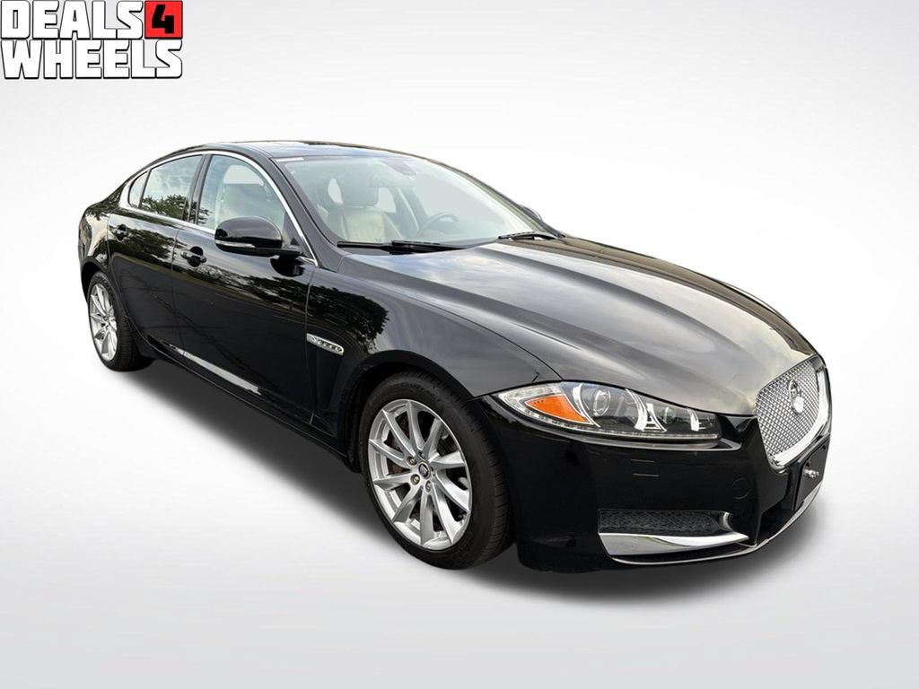 Used 2012 Jaguar XF RWD image 7