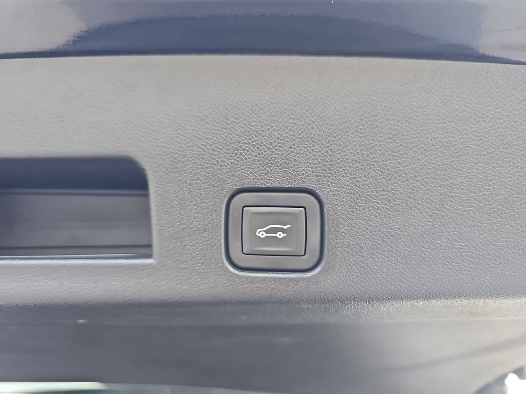 Used 2024 Chevrolet Traverse Z71 AWD/4WD image 33