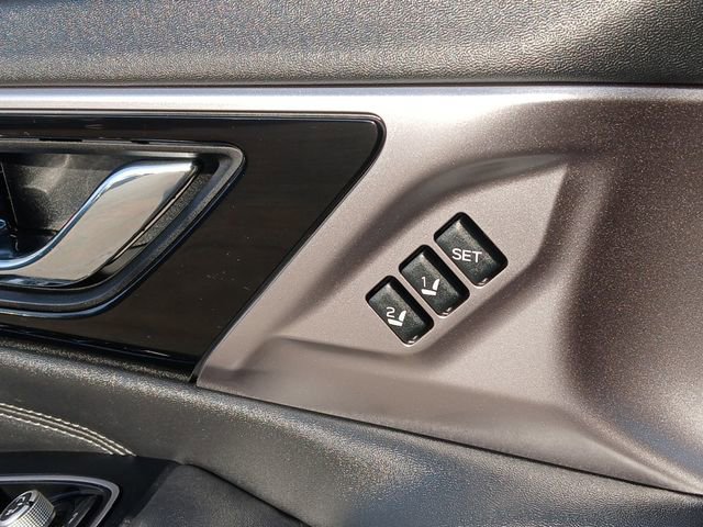 Certified 2025 Subaru Outback Touring XT AWD/4WD image 18