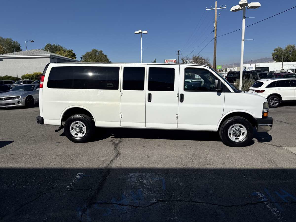 Used 2013 Chevrolet Express 3500 LT w/ LT Preferred Equipment Group image 5