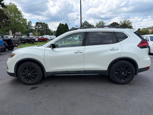 Used 2017 Nissan Rogue SV w/ Midnight Edition FWD image 4