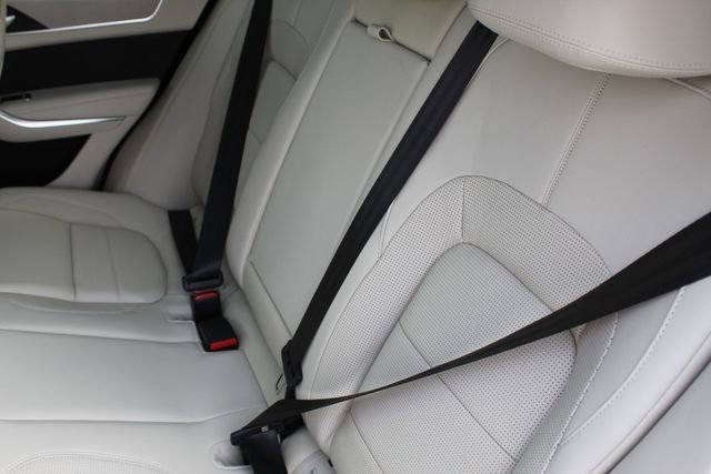 New 2026 Jaguar F-PACE R-Dynamic S image 4