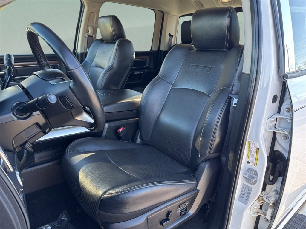 Used 2017 RAM 2500 Laramie w/ Convenience Group image 10