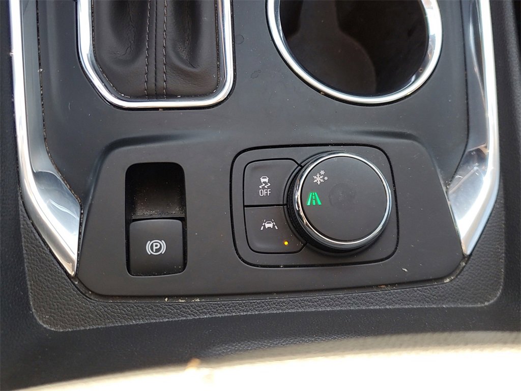 Used 2020 Chevrolet Traverse RS image 31