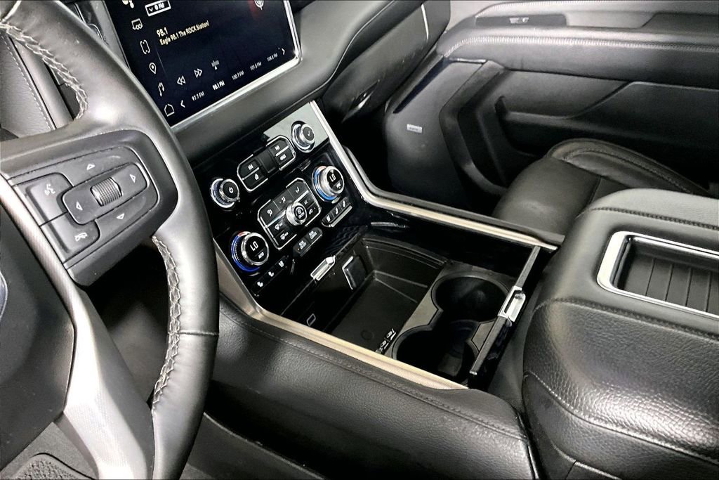Used 2024 GMC Yukon Denali image 13