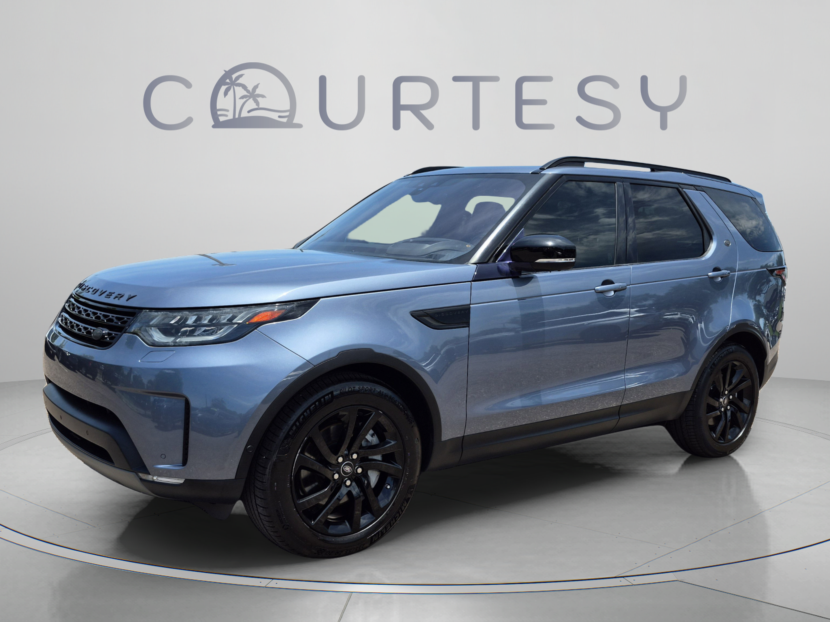 Used 2018 Land Rover Discovery HSE Luxury
