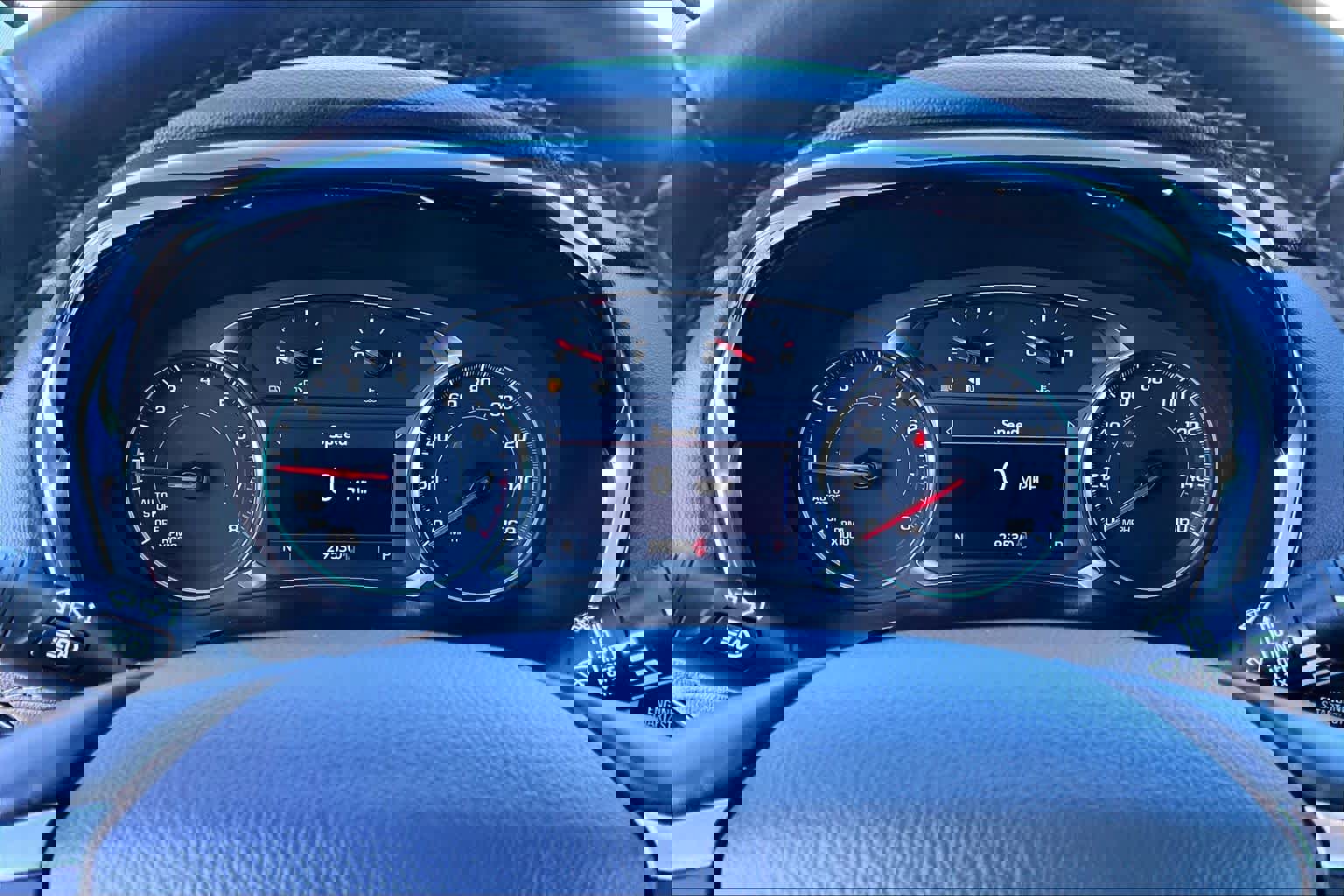 Used 2023 Chevrolet Traverse LT image 25