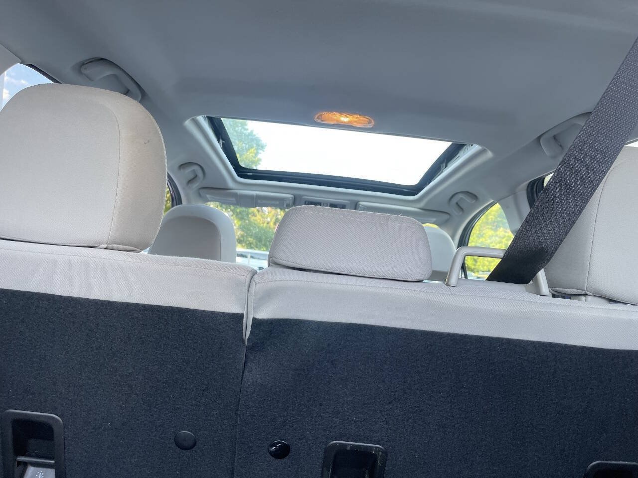 Used 2014 Subaru Forester 2.5i Premium w/ All-Weather Package AWD/4WD image 26