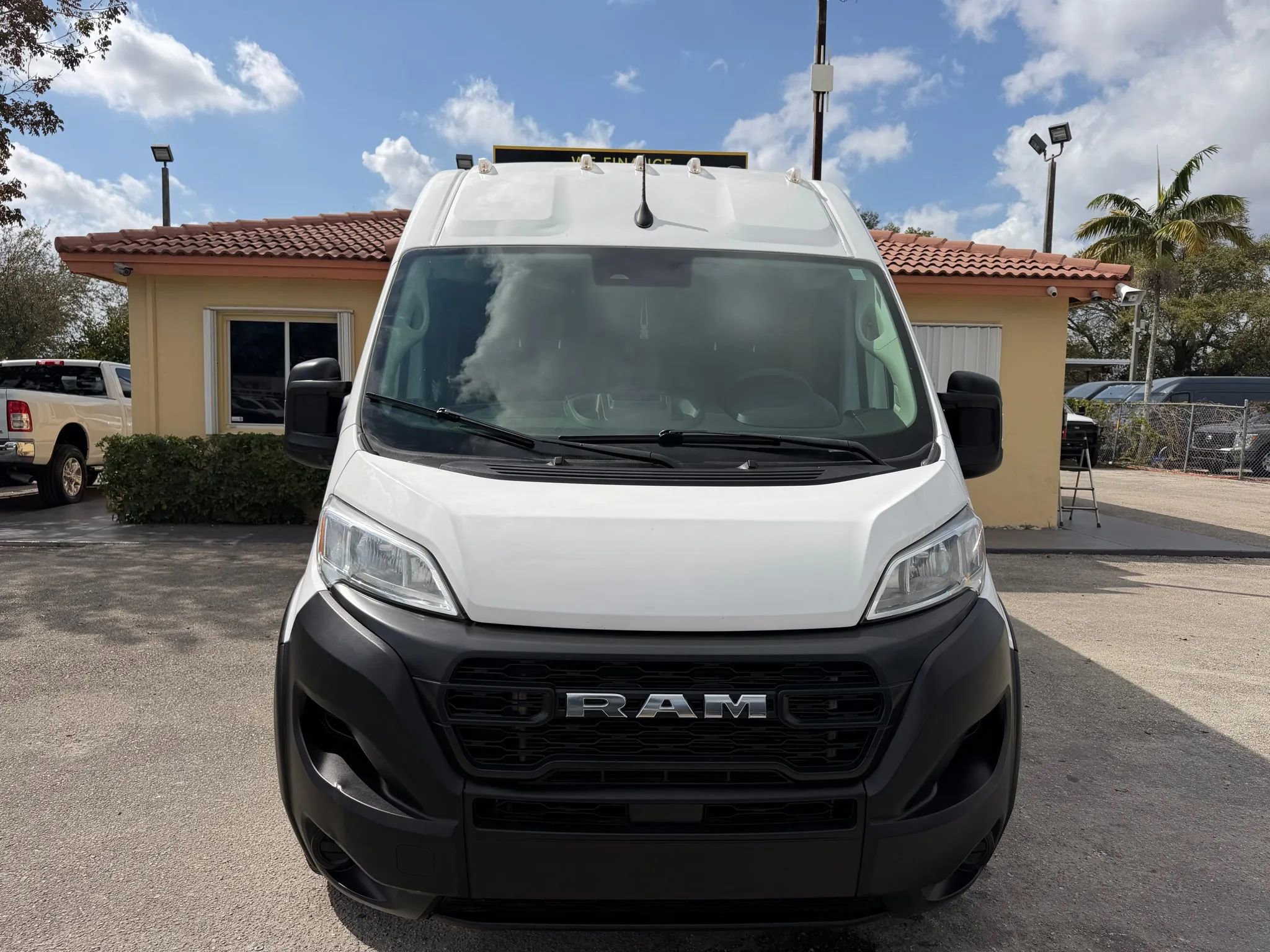 Used 2023 RAM ProMaster 2500 image 11
