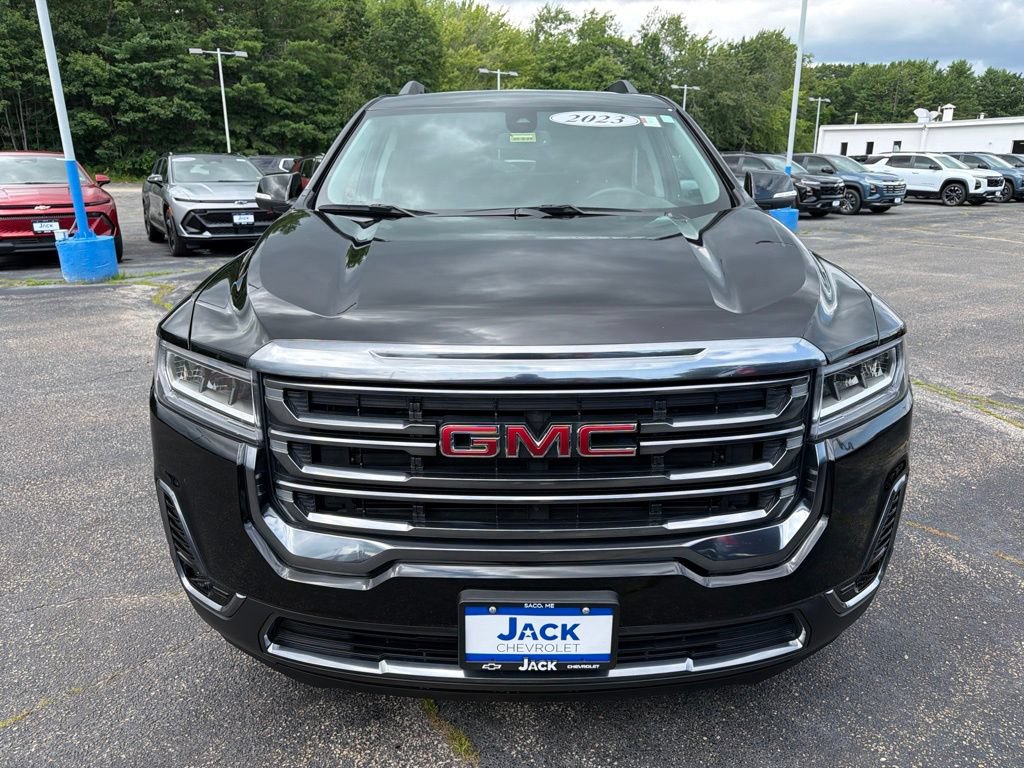 Used 2023 GMC Acadia AT4 AWD/4WD image 2