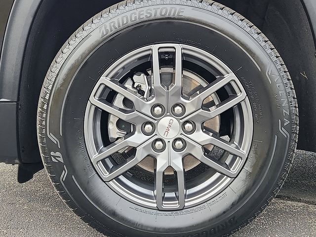 Used 2025 GMC Acadia Elevation image 9