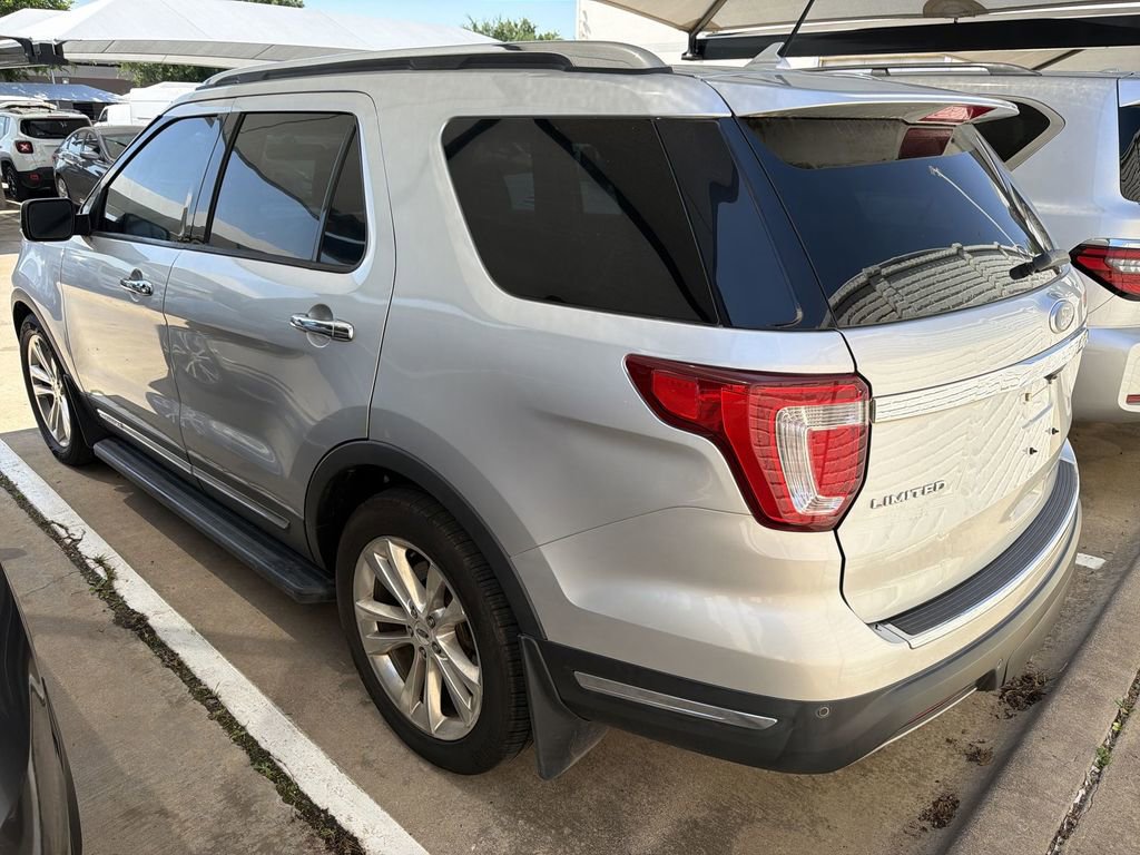 Used 2019 Ford Explorer Limited w/ Class III Trailer Tow Package FWD image 4