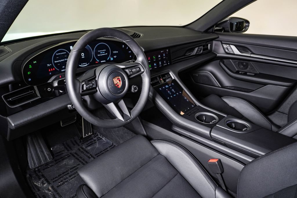 Certified 2025 Porsche Taycan AWD/4WD image 4