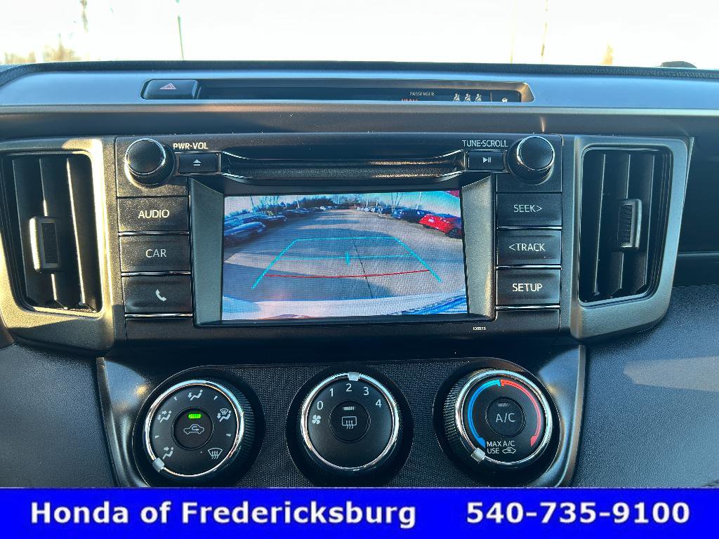 Used 2017 Toyota RAV4 LE image 21