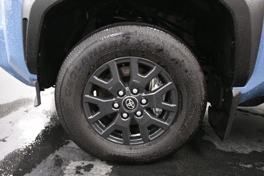 Used 2025 Toyota 4Runner SR5 image 31