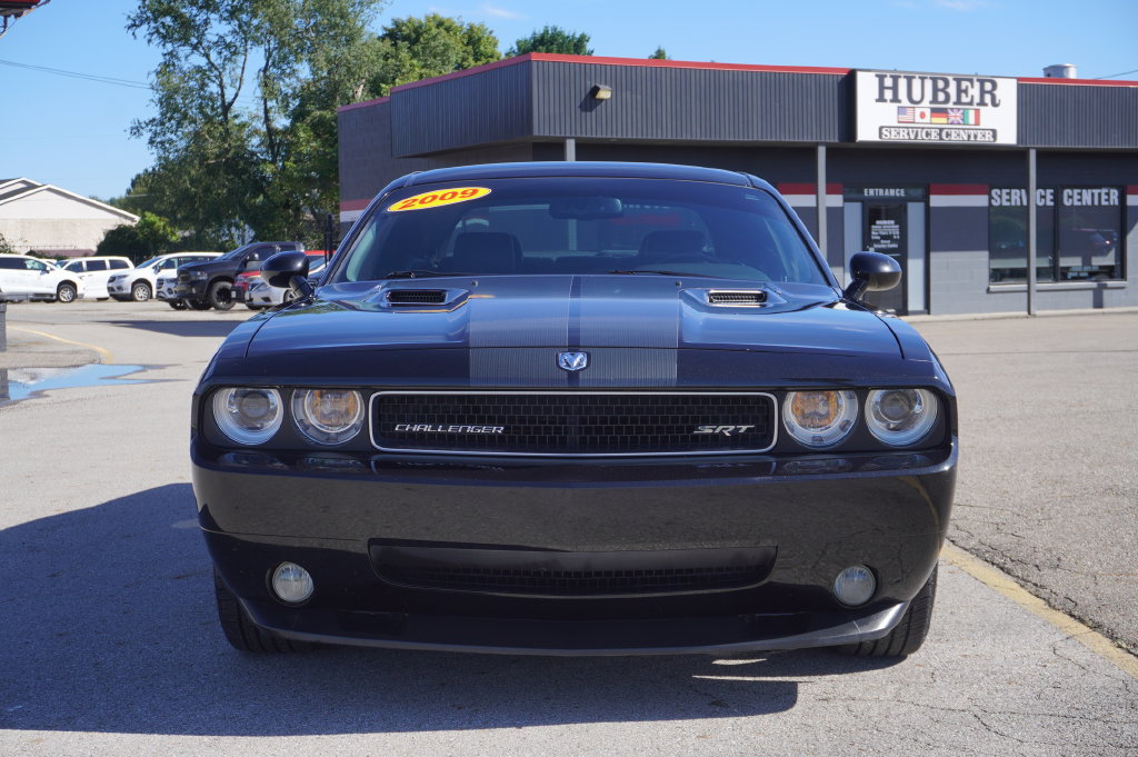 Used 2009 Dodge Challenger SRT8 w/ SRT Option Group II RWD image 2