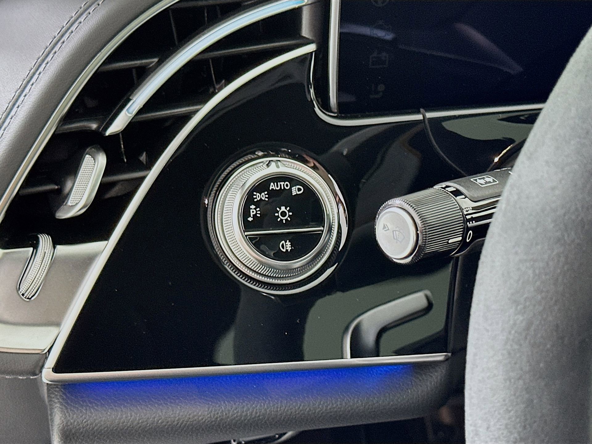 New 2026 Mercedes-Benz E 53 AMG e 4MATIC Sedan image 11