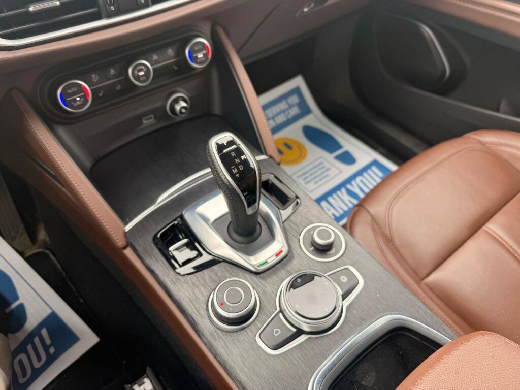 Used 2021 Alfa Romeo Stelvio Sprint w/ Cold Weather Package image 21