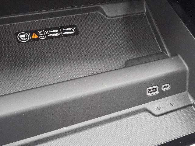 New 2026 Chevrolet Suburban High Country AWD/4WD image 9